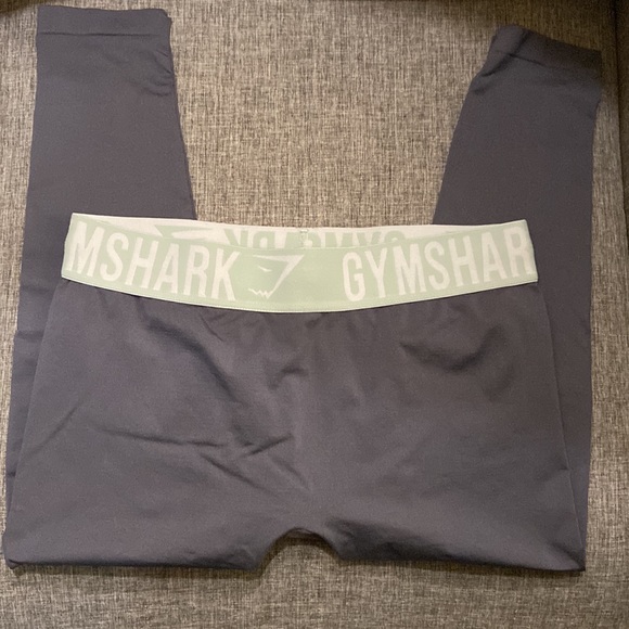 Gymshark 7/8 length leggings size medium - Picture 2 of 3